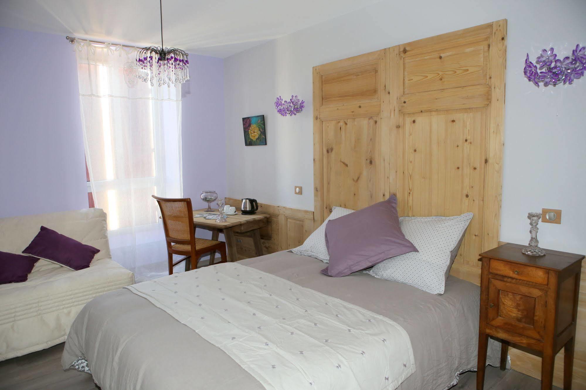 Bed & Breakfast Aux Pierres Magiques 3*