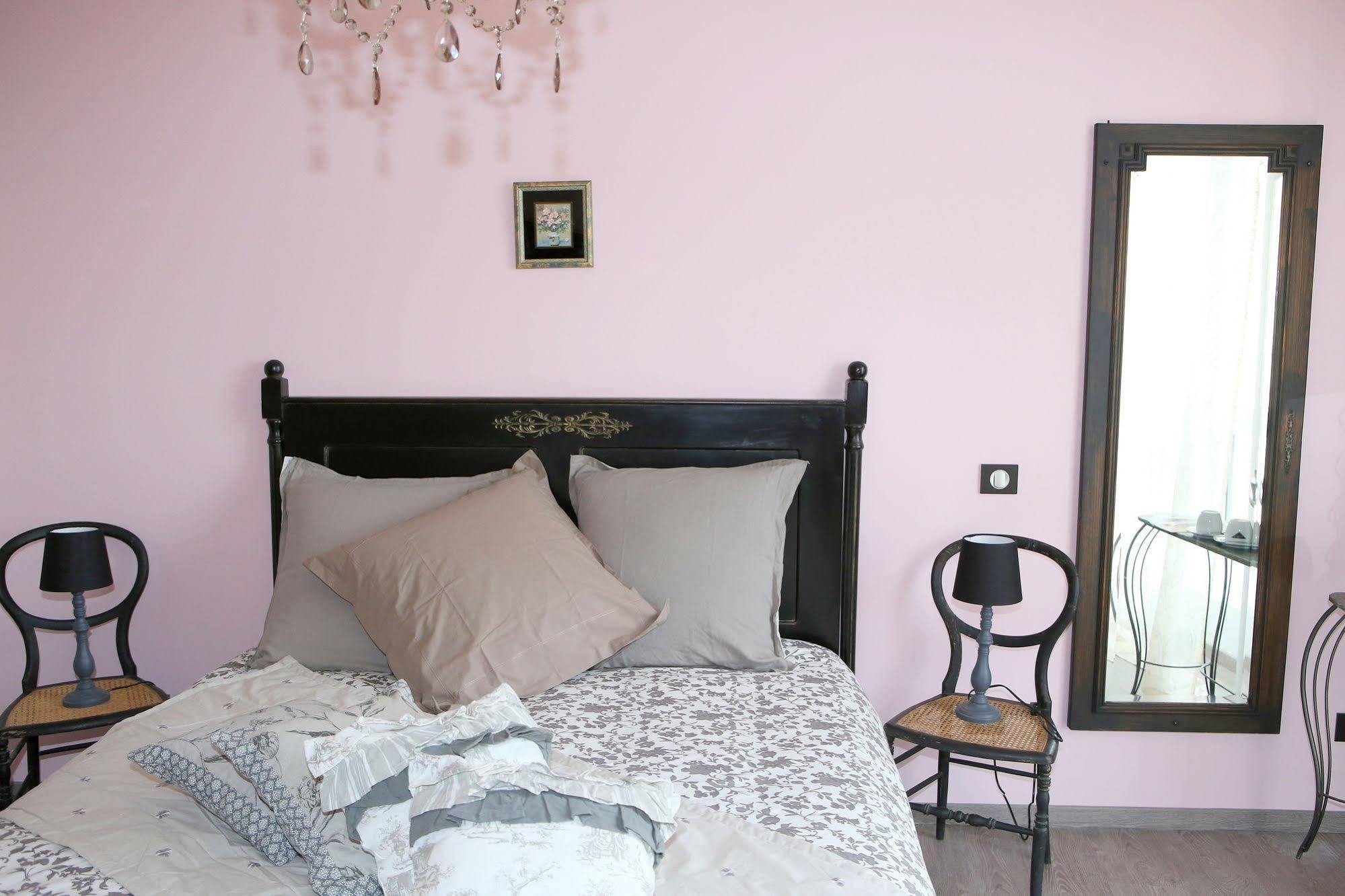 Bed & Breakfast Aux Pierres Magiques Saint-Laurent-de-Chamousset